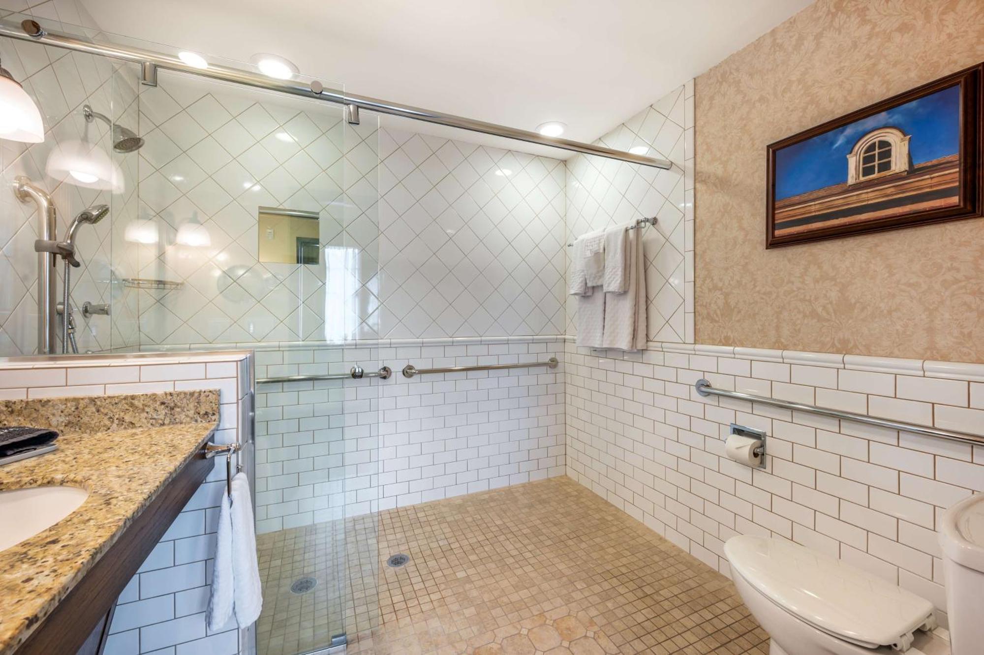 Western Premier Mariemont Hotel