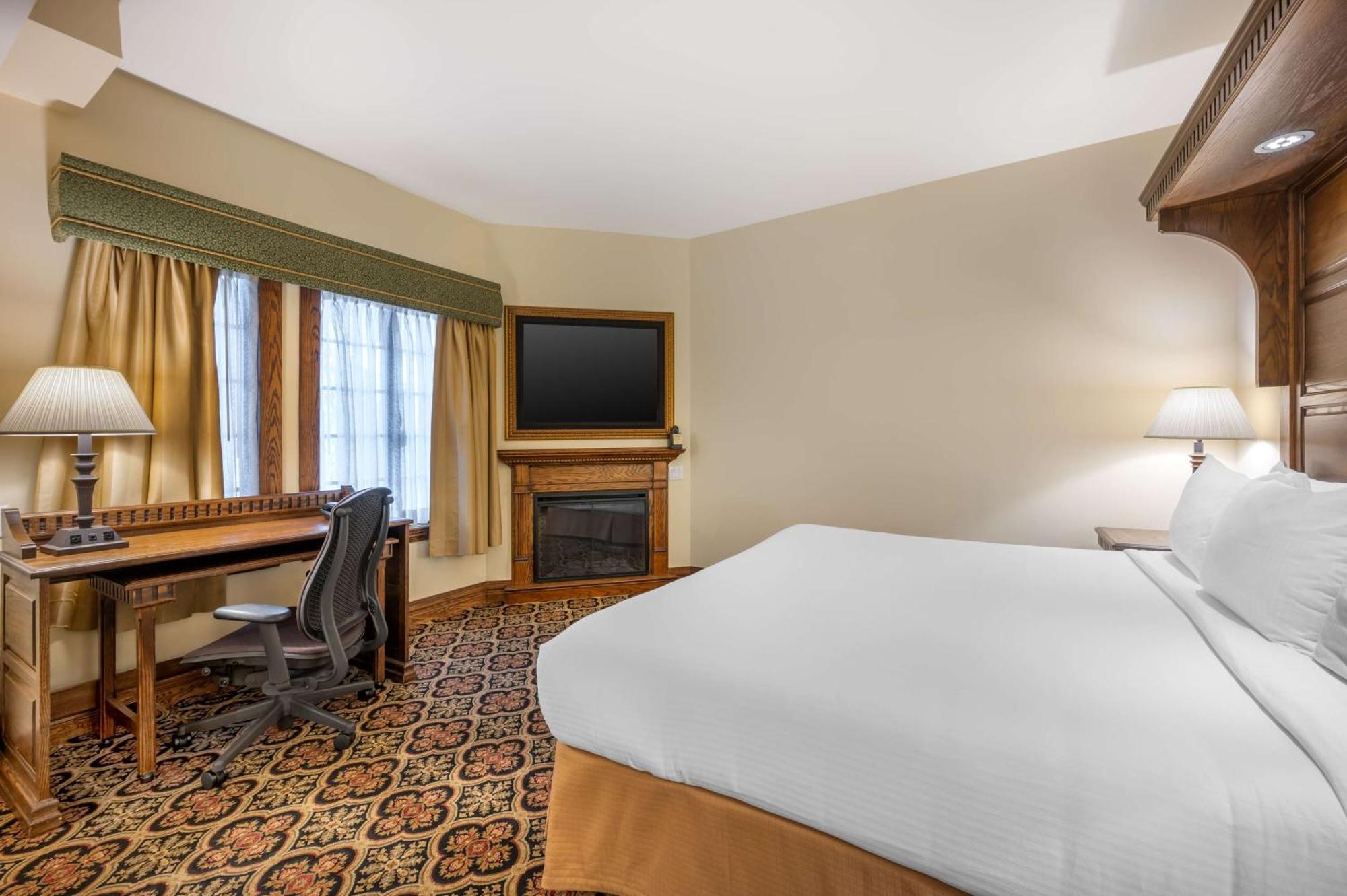 Western Premier Mariemont Hotel